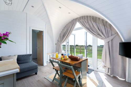 The Hideaway at Tremorna Farm