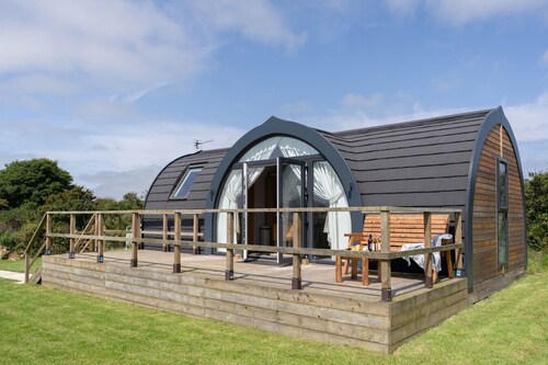 The Hideaway at Tremorna Farm