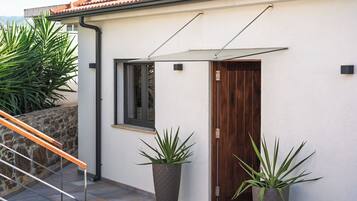 Mặt tiền nơi lưu trú