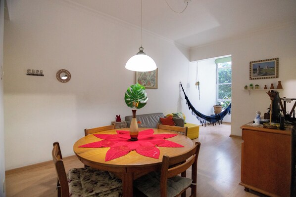 Apartment | Dining room