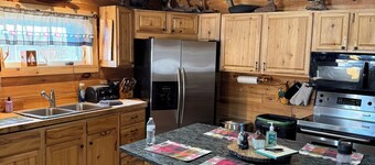 Snow Sledders Paradise Shin Pond Area Cabin Sleeps 10-15 Four Season