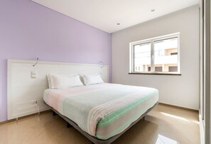 2 bedrooms, desk, iron/ironing board, travel crib