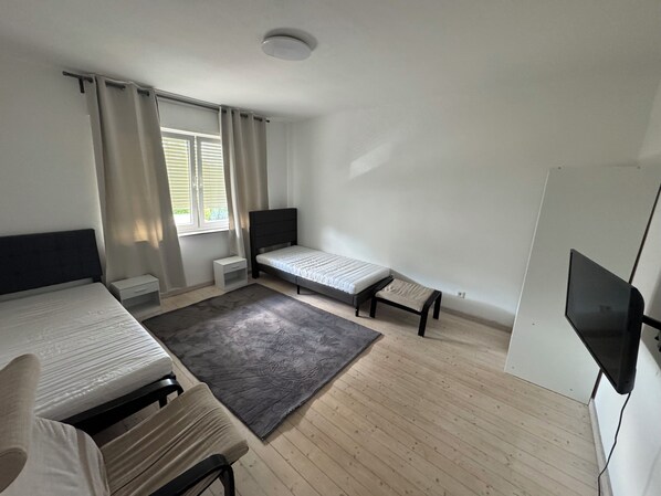 3 camere, Wi-Fi, lenzuola