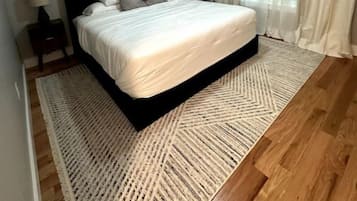 3 bedrooms, iron/ironing board, WiFi