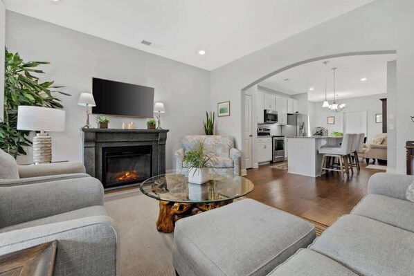 TV, fireplace, offices