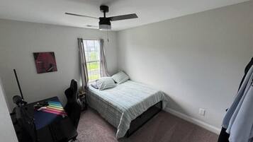 3 bedrooms, WiFi, bed sheets