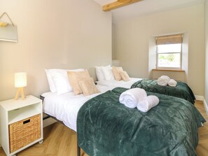 2 bedrooms, individually decorated, individually furnished, free WiFi