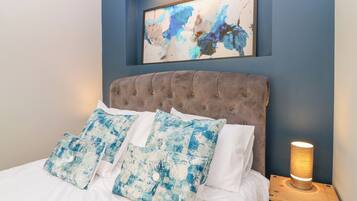 2 bedrooms, individually decorated, individually furnished, free WiFi