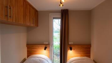 Casa | 2 quartos, individualmente mobiliados, roupa de cama