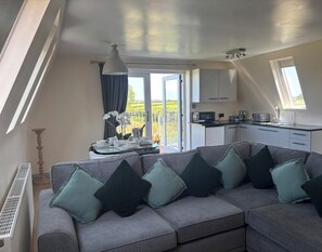 Living area - Hayes Lodge Coach House (Chulmleigh)