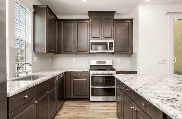 Microwave, oven, stovetop, dishwasher