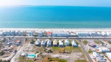 House, Multiple Beds (Gamer Beach Getaway) | Exterior