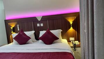 Double Room, City View | WiFi (free)