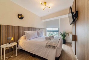 1 chambre, fer et planche à repasser, lit parapluie, Wi-Fi gratuit