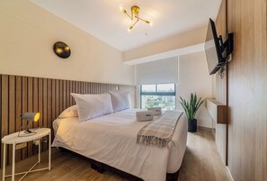 1 chambre, fer et planche à repasser, lit parapluie, Wi-Fi