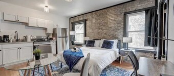 Relaxing Stay Near DT | Near Lakefront & Culture