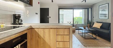 Fridge, microwave, oven, stovetop