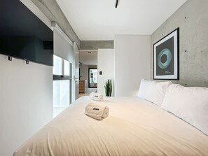 1 chambre, fer et planche à repasser, lit parapluie, Wi-Fi gratuit
