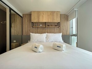 1 bedroom, iron/ironing board, travel cot, WiFi