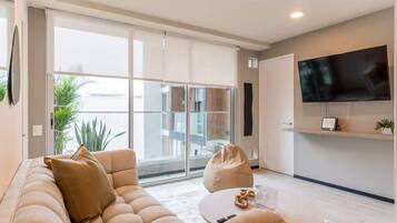 Smart TV, studio