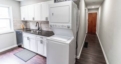 Chic 2-bd Extended Stay Apt in fabulous Kettering.