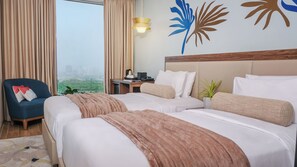 City view from property - MCollection - City Getaway in the Heart of Entertainment City (Parañaque)
