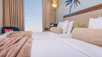 Budget Room with 2 Beds Near Manila Airport MOA | In-room safe, individually furnished, desk, laptop workspace