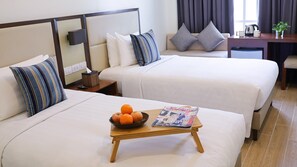 클래식 트윈룸, 정원 전망 | 객실 내 금고, 책상, 노트북 작업 공간, 무료 WiFi