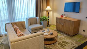 In-room safe, desk, laptop workspace, blackout drapes