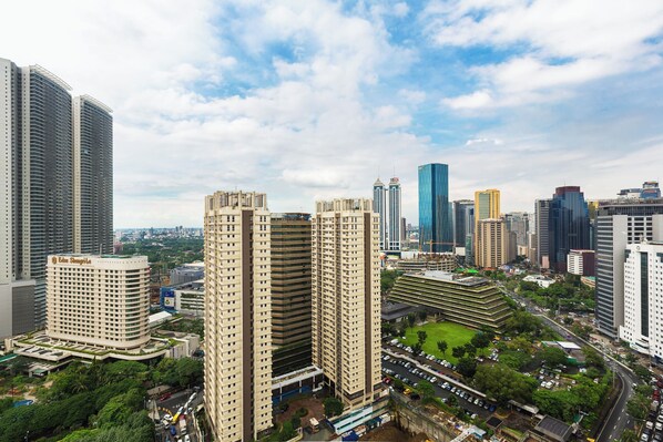 View from property - Ortigas CBD Near Business & Shopping Hubs (Pasig)