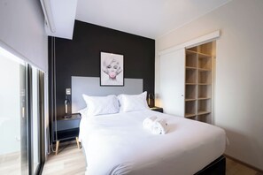 1 bedroom, travel cot, WiFi, bed sheets