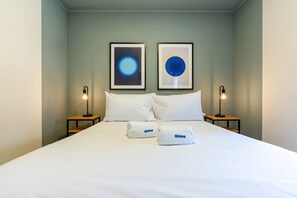 2 chambres, fer et planche à repasser, Wi-Fi, draps fournis
