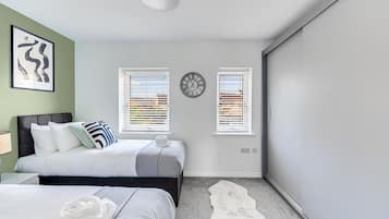 2 chambres, fer et planche à repasser, lit parapluie, Wi-Fi gratuit