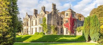 Kendal - Gothic Hall - Luxury Rooms or Apartment