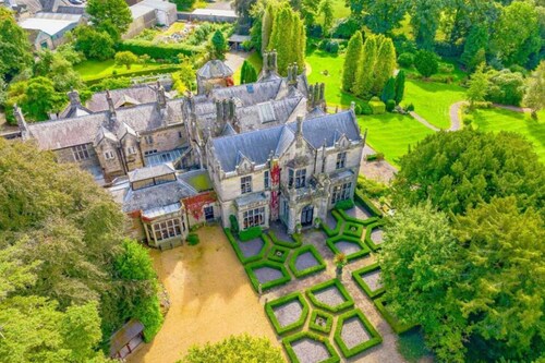 Kendal - Gothic Hall - Luxury Rooms or Apartment