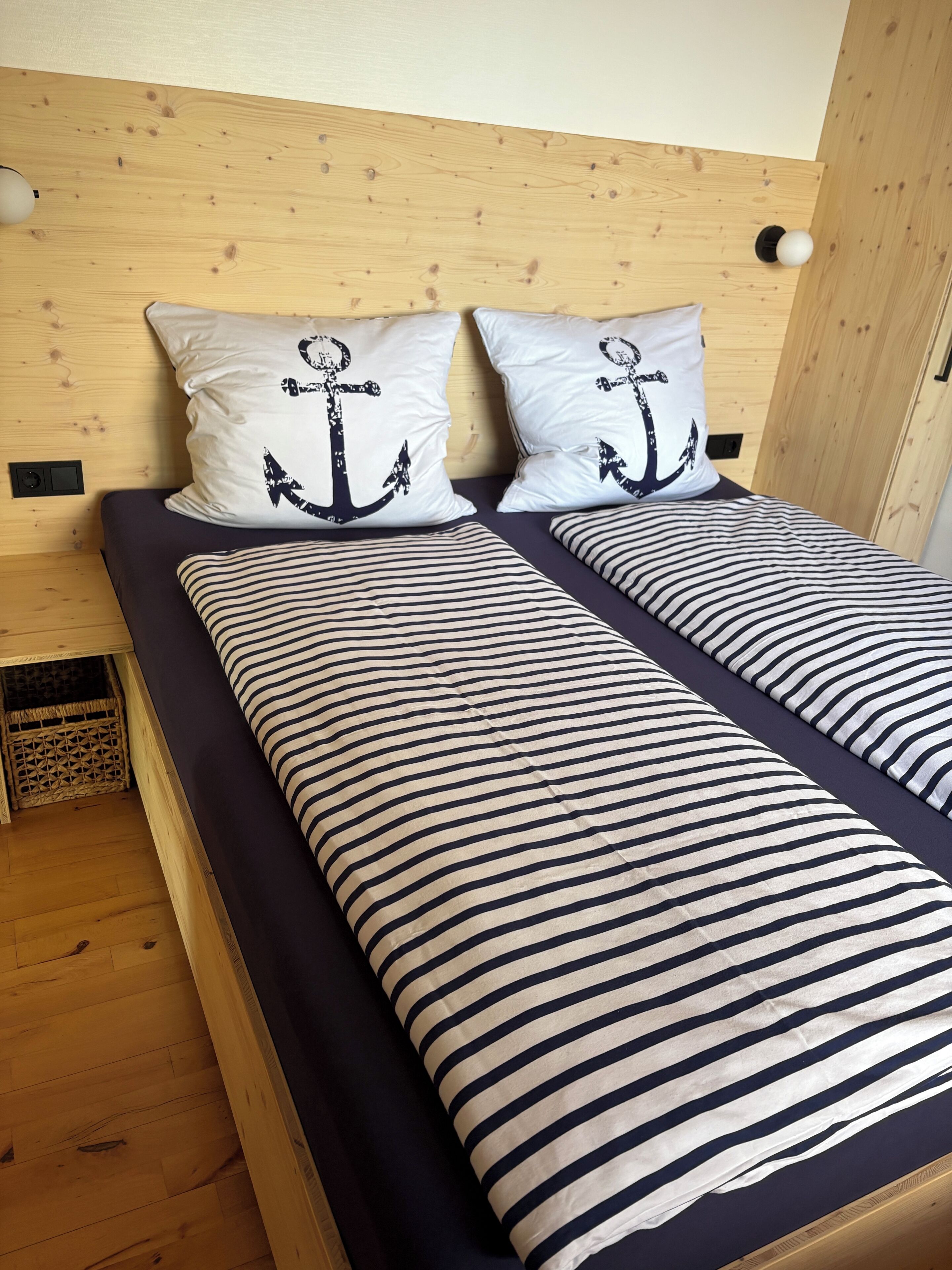 1 Schlafzimmer, Reisekinderbett, kostenloses WLAN, Bettwäsche