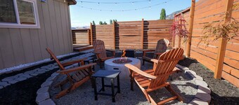 Hot Tub • Fire Pit • BBQ • Views • AC