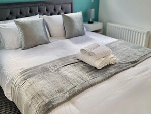 1 bedroom, free WiFi, bed sheets