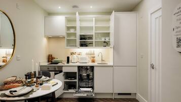 Fridge, microwave, oven, dishwasher