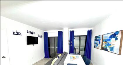 2 bedrm Condo w/4 beds near Universal and Disney