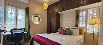 Art house luxury service apartments