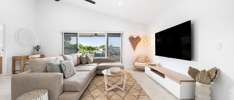 Smart TV, books, offices