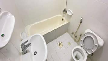 Shared Dormitory, 3 Bedrooms, Balcony, City View | Bathroom