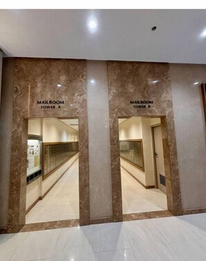 المنشأة من الداخل