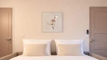 Standard-Studio, Stadtblick | Wohnbereich | 80-cm-Smart-TV mit Digitalempfang