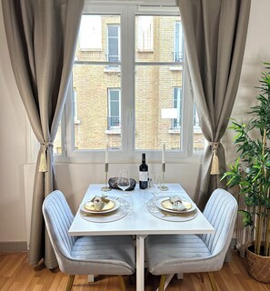 Standard Studio, City View | Living area - 1566 Duranton (Paris)