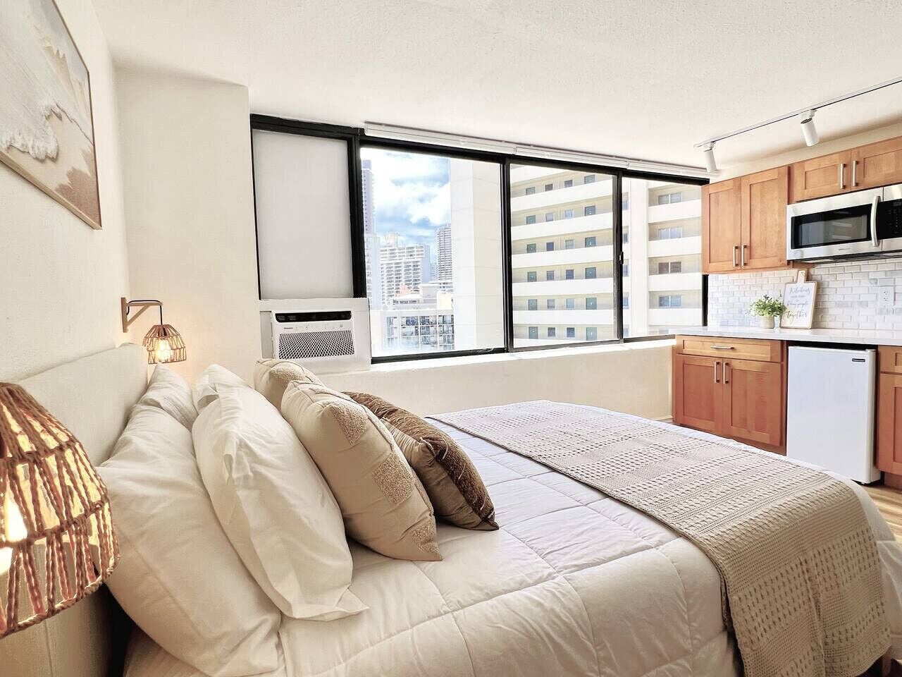 Iron/ironing board, WiFi