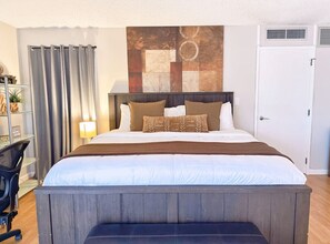 Desk, iron/ironing board, WiFi - 32nd Floor Sky-High Honolulu Hideaway Suite | Free Parking (Honolulu)