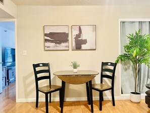 Dining - 32nd Floor Sky-High Honolulu Hideaway Suite | Free Parking (Honolulu)