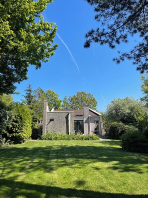 Exterior - Detached villa for 5/6 persons, 3 bedrooms, 2 bathrooms, dog welcome, Brouwershaven (Brouwershaven)